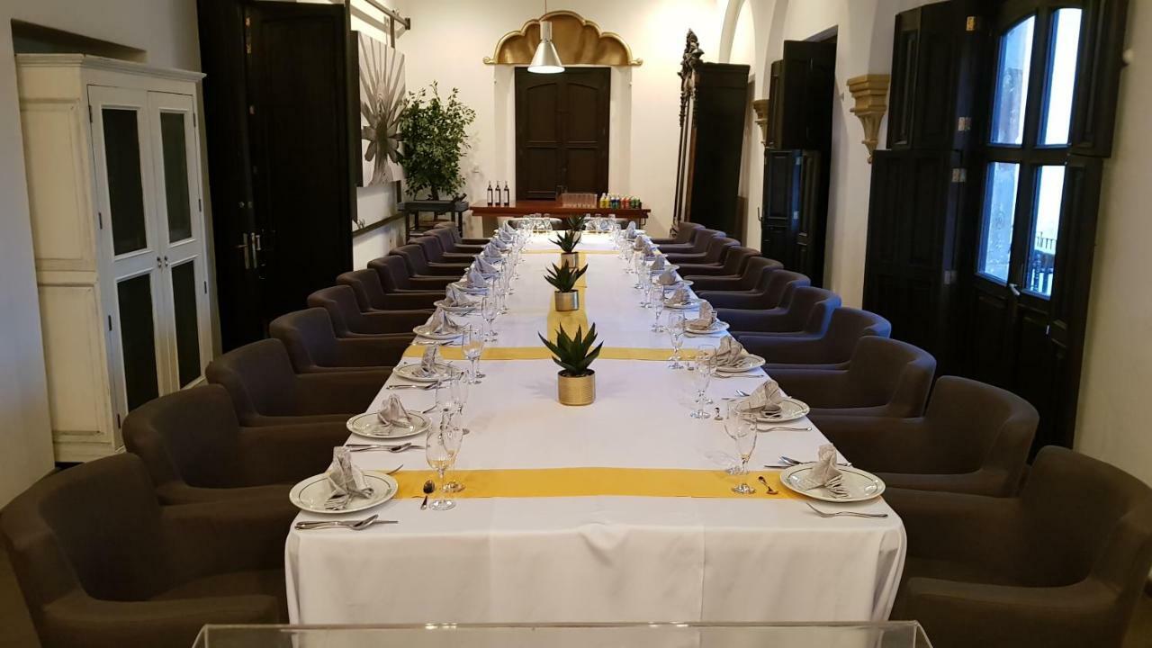 El Meson De Santa Rosa 4*